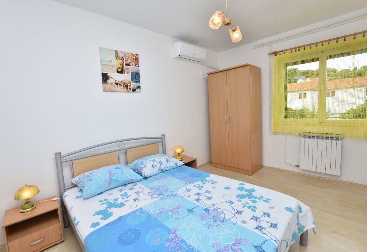 Apartment Dijo I Primošten Extérieur photo